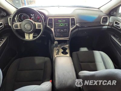 Zdjęcie 8 z 13 samochodu: 2012 JEEP GRAND CHEROKEE LAREDO VIN:1C4RJFAG4CC174742 - miniatura