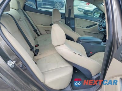 Zdjęcie 10 z 12 samochodu: 2014 KIA OPTIMA LX VIN:5XXGM4A76EG309368 - miniatura