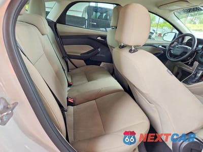 Zdjęcie 10 z 12 samochodu: 2017 FORD FOCUS SE VIN:1FADP3K20HL246544 - miniatura