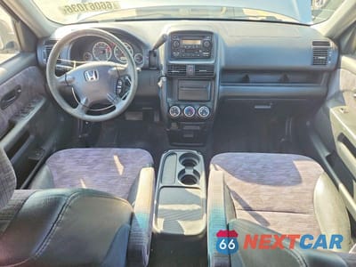 Zdjęcie 8 z 13 samochodu: 2004 HONDA CR-V LX VIN:JHLRD78494C032593 - miniatura
