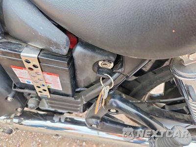 Zdjęcie 8 z 9 samochodu: 2007 TRIUMPH MOTORCYCLE SPEED MASTER VIN:SMT915RN37T296318 - miniatura