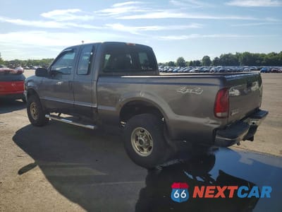 Drugie zdjęcie samochodu z przodu: 2002 FORD F250 SUPER DUTY VIN:1FTNX21LX2EC31936 - miniatura