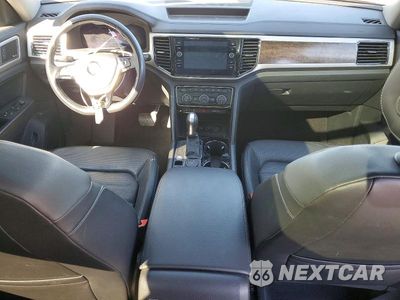 Zdjęcie 8 z 13 samochodu: 2018 VOLKSWAGEN ATLAS SEL PREMIUM VIN:1V2NR2CA7JC560642 - miniatura