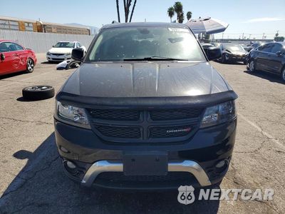 Piąte zdjęcie samochodu w środku: 2018 DODGE JOURNEY CROSSROAD VIN:3C4PDDGGXJT431625 - miniatura