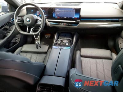 Zdjęcie 8 z 13 samochodu: 2025 BMW 530 I VIN:WBA43FJ00SCU10158 - miniatura