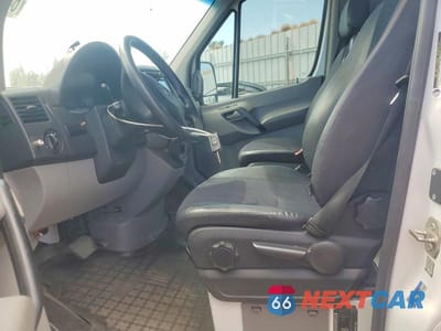 Zdjęcie 7 z 12 samochodu: 2016 MERCEDES-BENZ SPRINTER 2500 DELIVERY VAN VIN:WD3PE8DD3GP315656 - miniatura