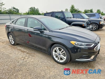Czwarte zdjęcie samochodu z boku: 2018 FORD FUSION SE VIN:3FA6P0HD0JR135693 - miniatura