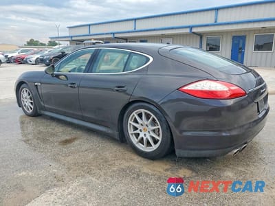 Drugie zdjęcie samochodu z przodu: 2011 PORSCHE PANAMERA S VIN:WP0AB2A72BL062555 - miniatura