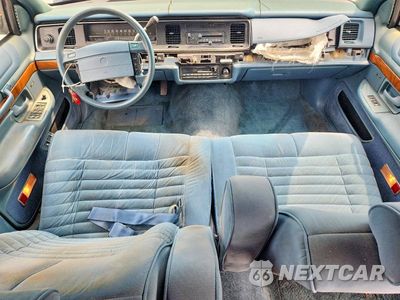 Zdjęcie 8 z 12 samochodu: 1993 MERCURY GRAND MARQUIS GS VIN:2MELM74W7PX652469 - miniatura