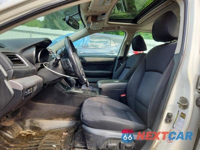 Zdjęcie 7 z 12 samochodu: 2016 SUBARU LEGACY 2.5I PREMIUM VIN:4S3BNAD66G3004612 - miniatura