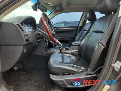 Zdjęcie 7 z 12 samochodu: 2008 CHRYSLER 300 LIMITED VIN:2C3KA33G38H119852 - miniatura