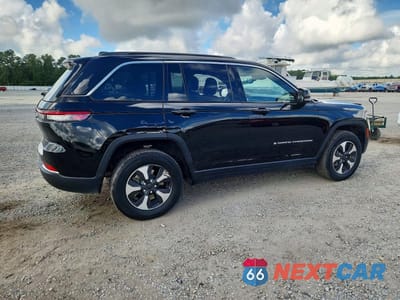 Trzecie zdjęcie samochodu z tyłu: 2024 JEEP GRAND CHEROKEE LIMITED 4XE VIN:1C4RJYB65R8521086 - miniatura