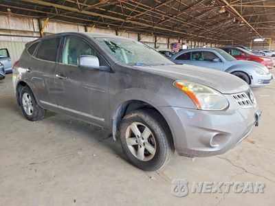 Czwarte zdjęcie samochodu z boku: 2013 NISSAN ROGUE S VIN:JN8AS5MV2DW610393 - miniatura