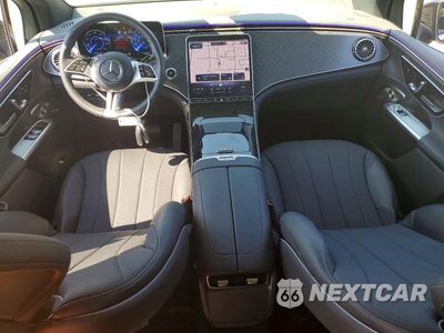 Zdjęcie 8 z 13 samochodu: 2025 MERCEDES-BENZ EQE SUV 350 4MATIC VIN:4JGGM1CBXSA067784 - miniatura