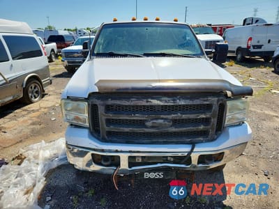 Piąte zdjęcie samochodu w środku: 2000 FORD F250 SUPER DUTY VIN:1FTNX21F0YEB87772 - miniatura
