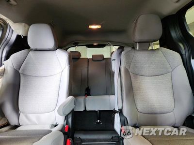 Zdjęcie 10 z 13 samochodu: 2025 TOYOTA SIENNA LE VIN:5TDBSKFC1SS193520 - miniatura
