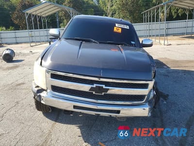 Piąte zdjęcie samochodu w środku: 2011 CHEVROLET SILVERADO C1500 LT VIN:3GCPCSE01BG200023 - miniatura