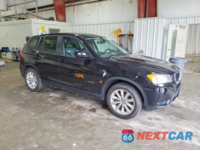 Czwarte zdjęcie samochodu z boku: 2013 BMW X3 XDRIVE28I VIN:5UXWX9C58D0A09571 - miniatura