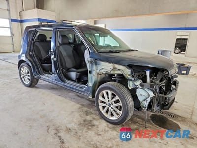 Czwarte zdjęcie samochodu z boku: 2019 KIA SOUL + VIN:KNDJP3A55K7645068 - miniatura