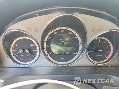 Zdjęcie 9 z 12 samochodu: 2011 MERCEDES-BENZ C 300 VIN:WDDGF5EB0BR172893 - miniatura