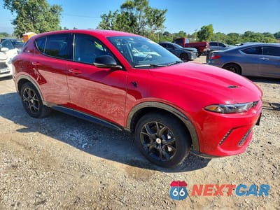 Czwarte zdjęcie samochodu z boku: 2024 DODGE HORNET R/T VIN:ZACPDFCW1R3A32797 - miniatura