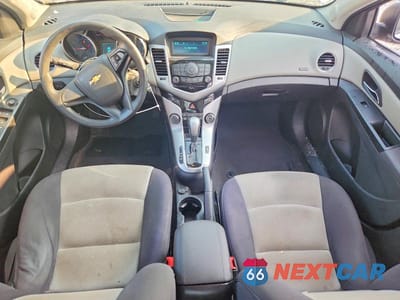 Zdjęcie 8 z 12 samochodu: 2013 CHEVROLET CRUZE LS VIN:1G1PA5SH7D7256217 - miniatura