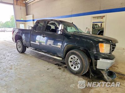 Czwarte zdjęcie samochodu z boku: 2011 GMC SIERRA C1500 SL VIN:1GTR1UEA0BZ401804 - miniatura