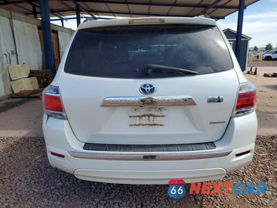 Zdjęcie 6 z 13 samochodu: 2013 TOYOTA HIGHLANDER HYBRID LIMITED VIN:JTEDC3EH2D2017350 - miniatura