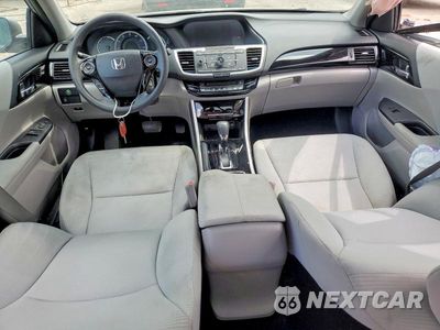 Zdjęcie 8 z 12 samochodu: 2017 HONDA ACCORD LX VIN:1HGCR2F38HA300683 - miniatura