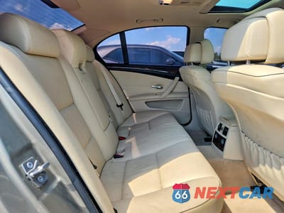 Zdjęcie 10 z 12 samochodu: 2010 BMW 528 I VIN:WBANU5C55AC363583 - miniatura