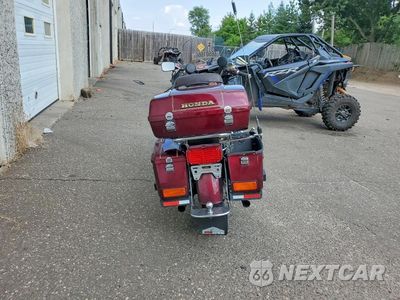 Czwarte zdjęcie samochodu z boku: 1983 HONDA GL1100 I VIN:1HFSC0216DA330950 - miniatura