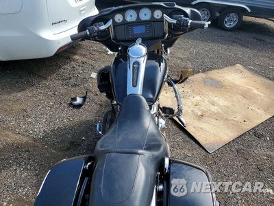 Zdjęcie 6 z 9 samochodu: 2017 HARLEY-DAVIDSON FLHX STREET GLIDE VIN:1HD1KBC13HB687195 - miniatura