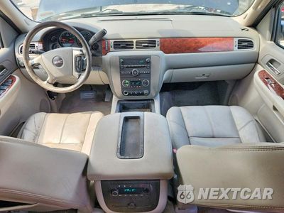 Zdjęcie 8 z 13 samochodu: 2009 GMC YUKON SLT VIN:1GKFC33079J121019 - miniatura