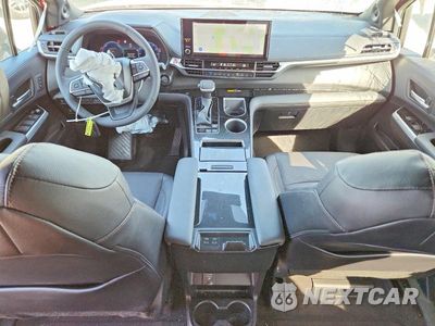 Zdjęcie 8 z 14 samochodu: 2026 TOYOTA SIENNA LIMITED 7-PASSENGER VIN:5TDZSKFC9TS249770 - miniatura
