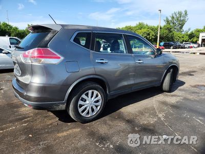 Trzecie zdjęcie samochodu z tyłu: 2015 NISSAN ROGUE S VIN:KNMAT2MT4FP549809 - miniatura