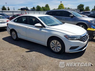 Czwarte zdjęcie samochodu z boku: 2020 VOLKSWAGEN JETTA S VIN:3VWN57BU5LM072200 - miniatura