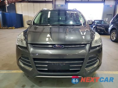 Piąte zdjęcie samochodu w środku: 2015 FORD ESCAPE SE VIN:1FMCU9G98FUA56517 - miniatura