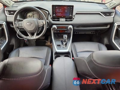 Zdjęcie 8 z 13 samochodu: 2019 TOYOTA RAV4 XLE PREMIUM VIN:JTMA1RFVXKD036668 - miniatura