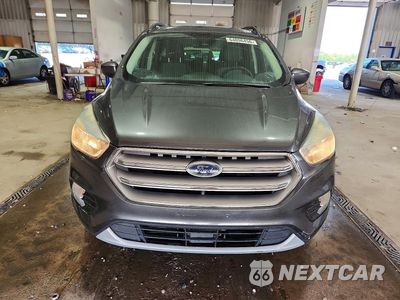 Piąte zdjęcie samochodu w środku: 2018 FORD ESCAPE SE VIN:1FMCU0GD3JUB84950 - miniatura