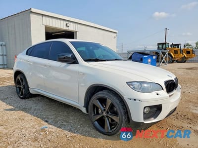 Czwarte zdjęcie samochodu z boku: 2014 BMW X6 XDRIVE35I VIN:5UXFG2C53E0C44758 - miniatura