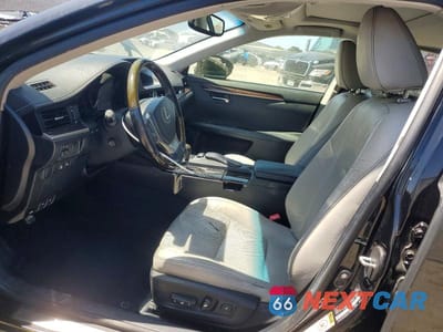 Zdjęcie 7 z 12 samochodu: 2013 LEXUS ES 350 VIN:JTHBK1GG2D2050208 - miniatura