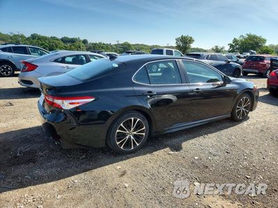 Trzecie zdjęcie samochodu z tyłu: 2020 TOYOTA CAMRY SE VIN:4T1G11AK6LU937476 - miniatura
