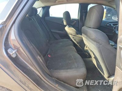 Zdjęcie 10 z 12 samochodu: 2015 CHRYSLER 200 LIMITED VIN:1C3CCCAB2FN692350 - miniatura
