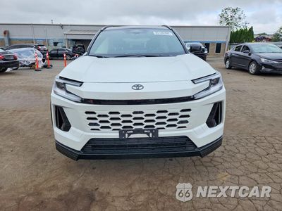 Piąte zdjęcie samochodu w środku: 2026 TOYOTA RAV4 XSE VIN:JTM6CRAV8TJ002416 - miniatura