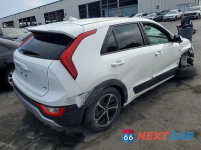Trzecie zdjęcie samochodu z tyłu: 2026 KIA NIRO LX VIN:KNDCP3LE7T5330940 - miniatura