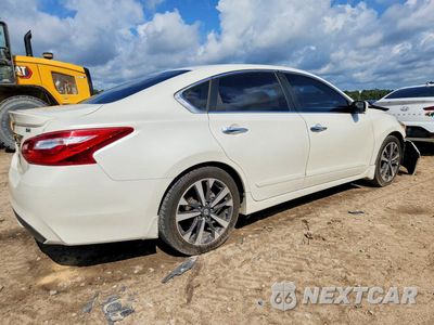 Piąte zdjęcie samochodu w środku: 2016 NISSAN ALTIMA 2.5 SR VIN:1N4AL3AP5GC201657 - miniatura