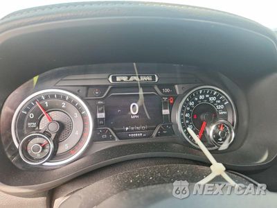 Zdjęcie 9 z 12 samochodu: 2019 RAM 2500 LARAMIE VIN:3C6UR5FL3KG630333 - miniatura