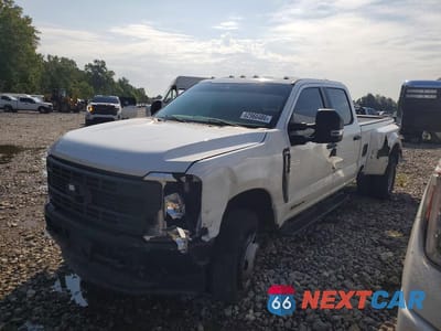 2024 FORD F350 SUPER DUTY 1FT8W3DTXREE03443 - główne zdjęcie licytacji z USA - miniatura