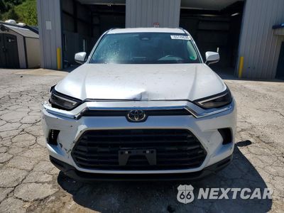 Piąte zdjęcie samochodu w środku: 2026 TOYOTA GRAND HIGHLANDER XLE VIN:5TDAAAB53TS104807 - miniatura