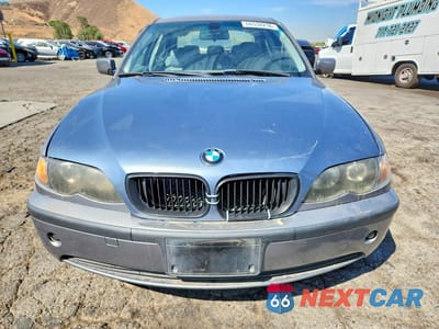 Piąte zdjęcie samochodu w środku: 2004 BMW 325 I VIN:WBAET37414NJ46095 - miniatura